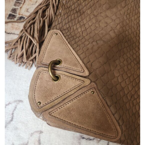 Jessica Simpson Large Leather Brown Embossed Shoulder Tote Bag NWOT - Picture 4 of 8